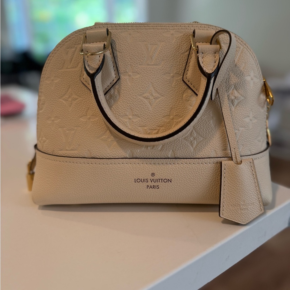 LOUIS VUITTON Neo alma bb monogram cream